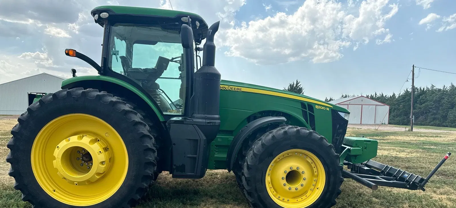 2015 John Deere 8320R