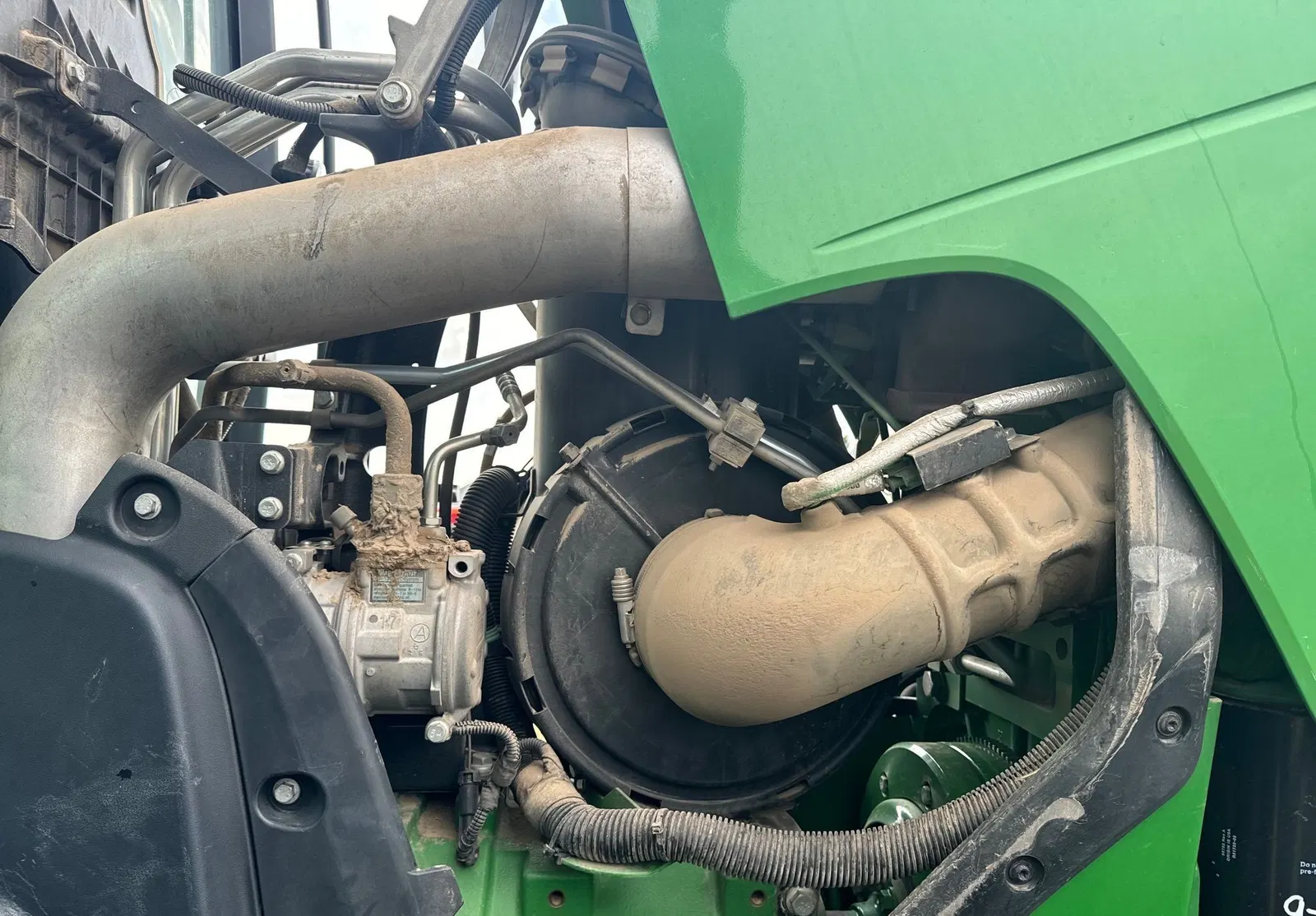 2015 John Deere 8320R