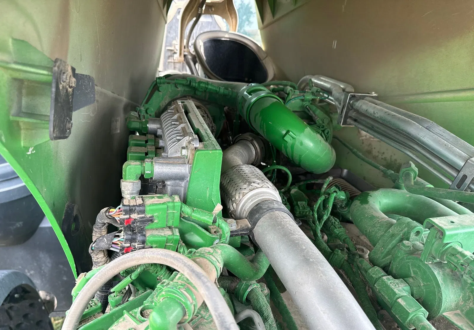 2015 John Deere 8320R