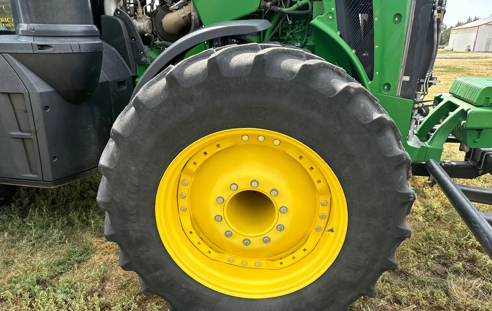 2015 John Deere 8320R