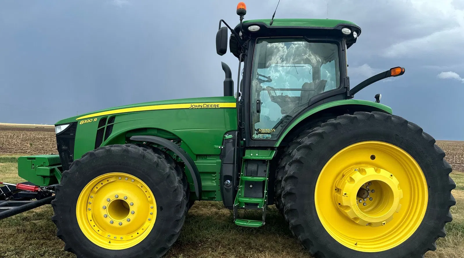 2015 John Deere 8320R