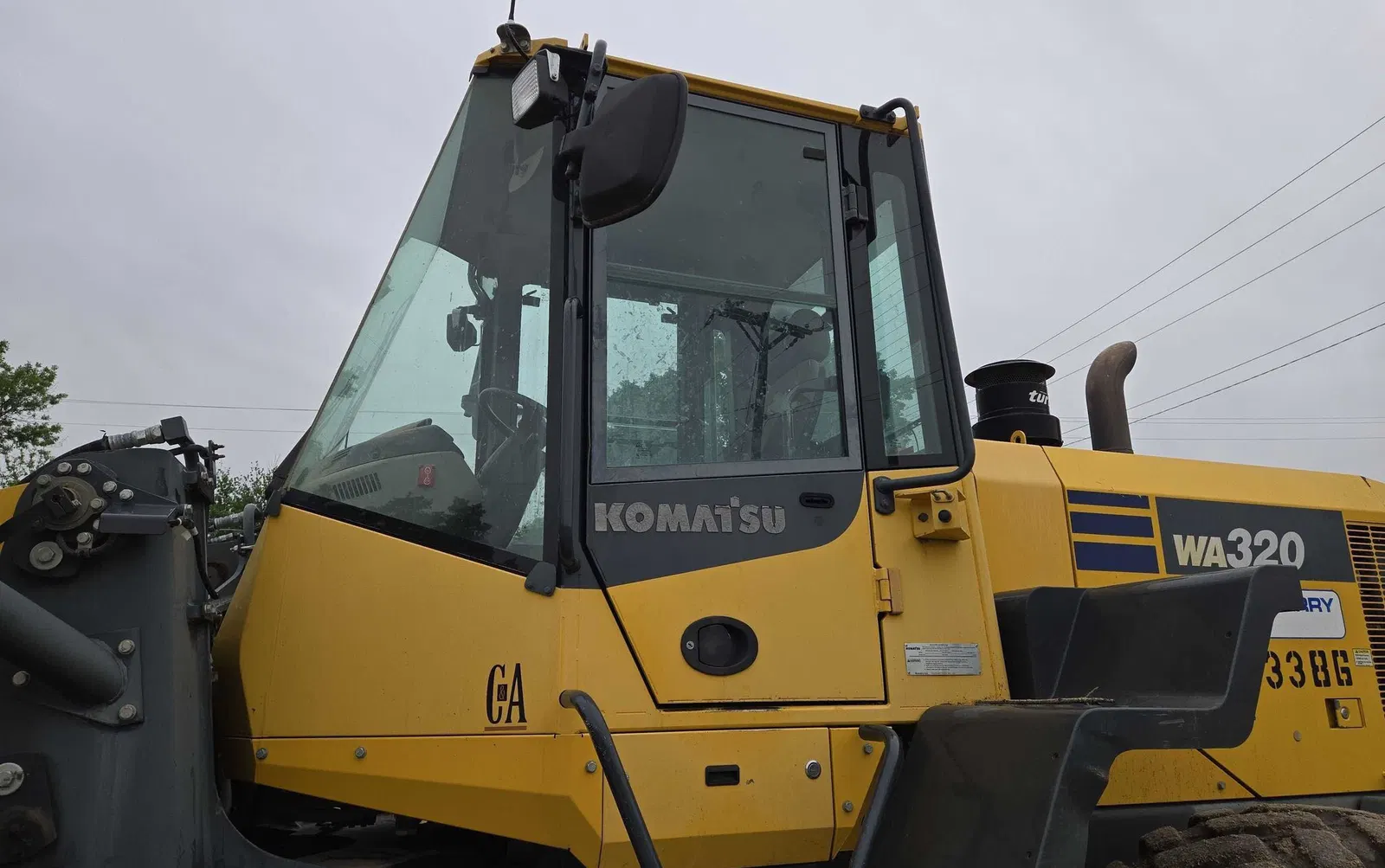 2015 Komatsu WA320-7