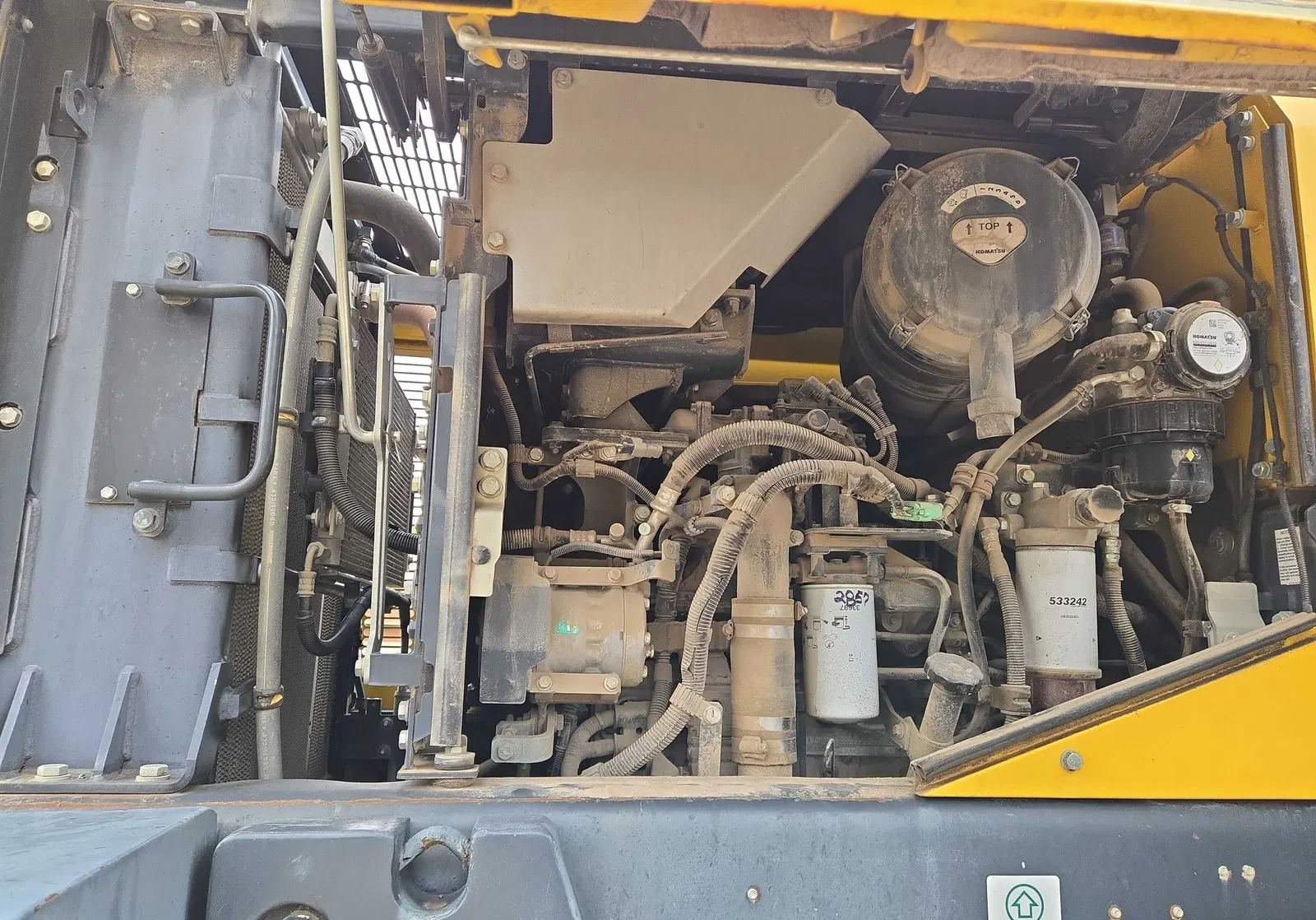 2015 Komatsu WA320-7