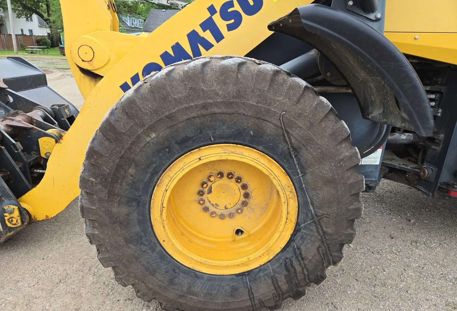 2015 Komatsu WA320-7
