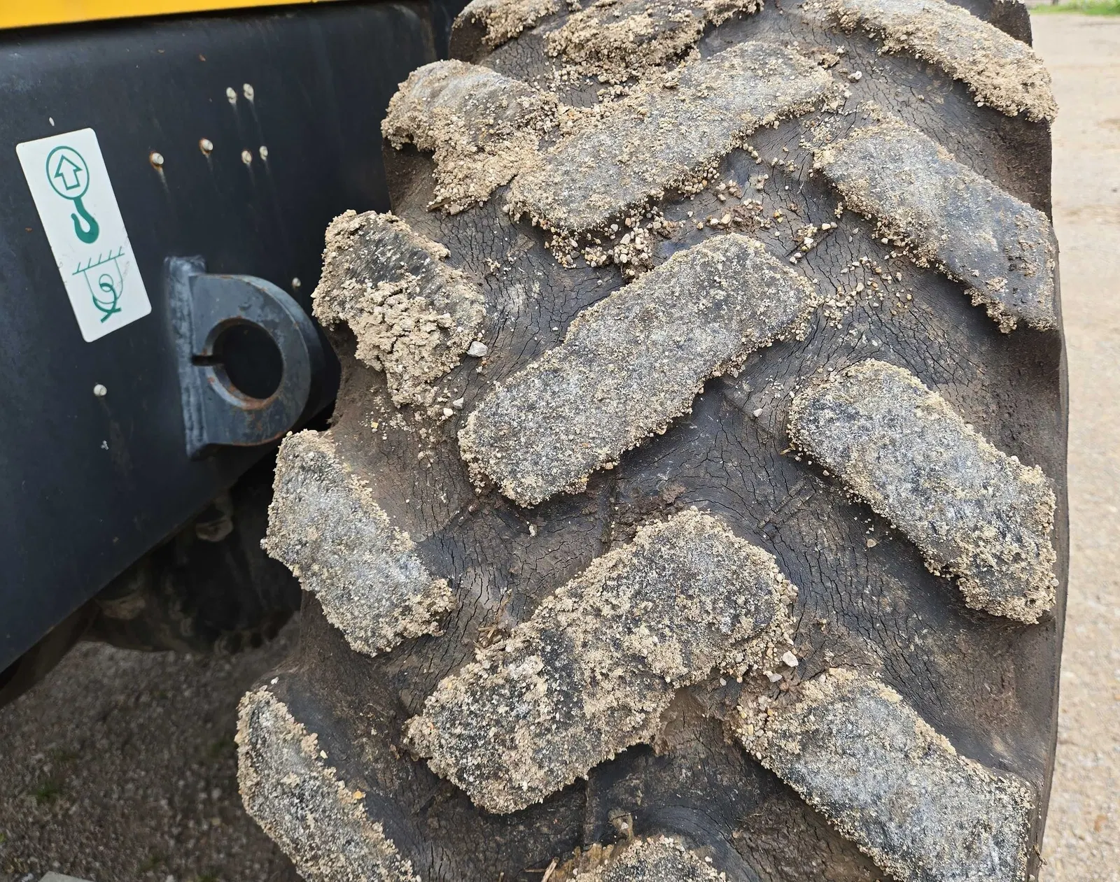 2015 Komatsu WA320-7