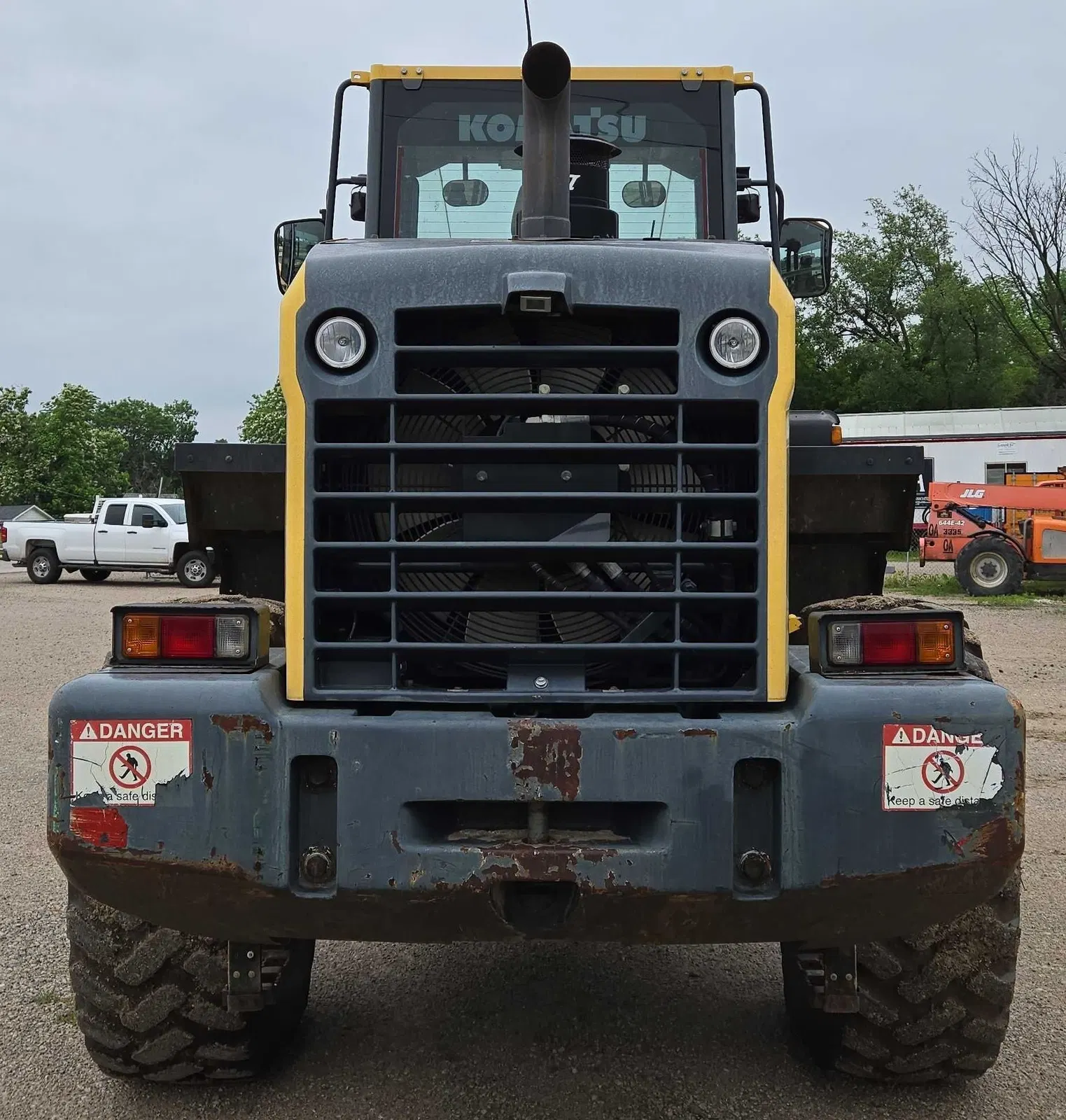 2015 Komatsu WA320-7