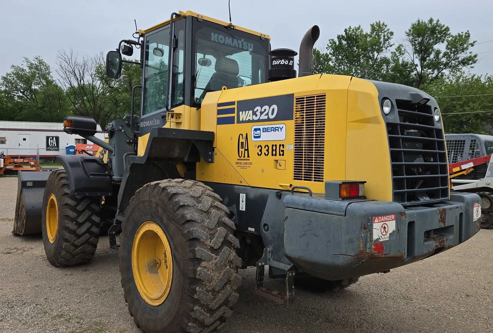 2015 Komatsu WA320-7
