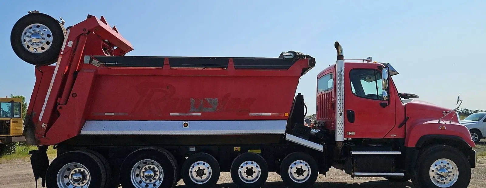 2012 Freightliner 114SD