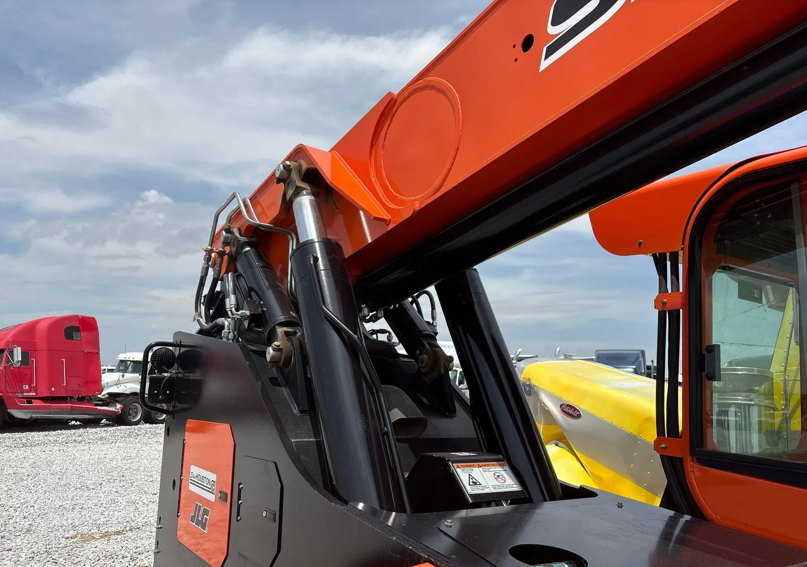2024 JLG Skytrak
