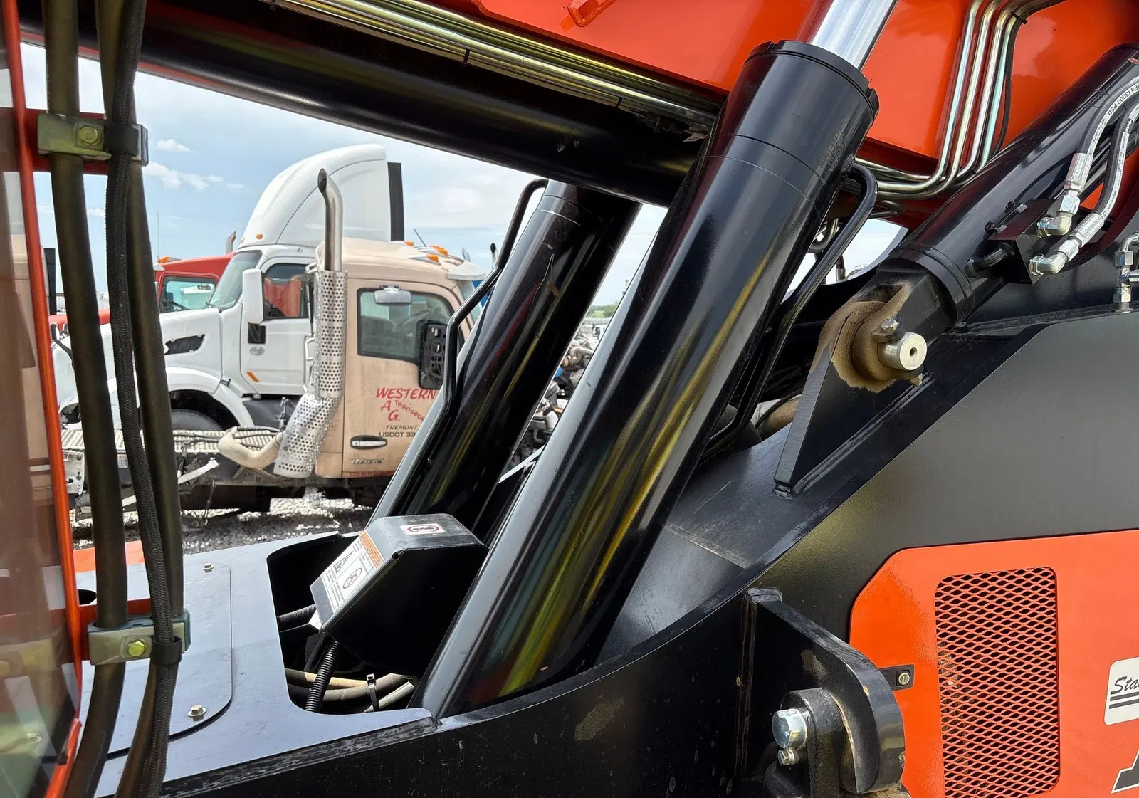 2024 JLG Skytrak