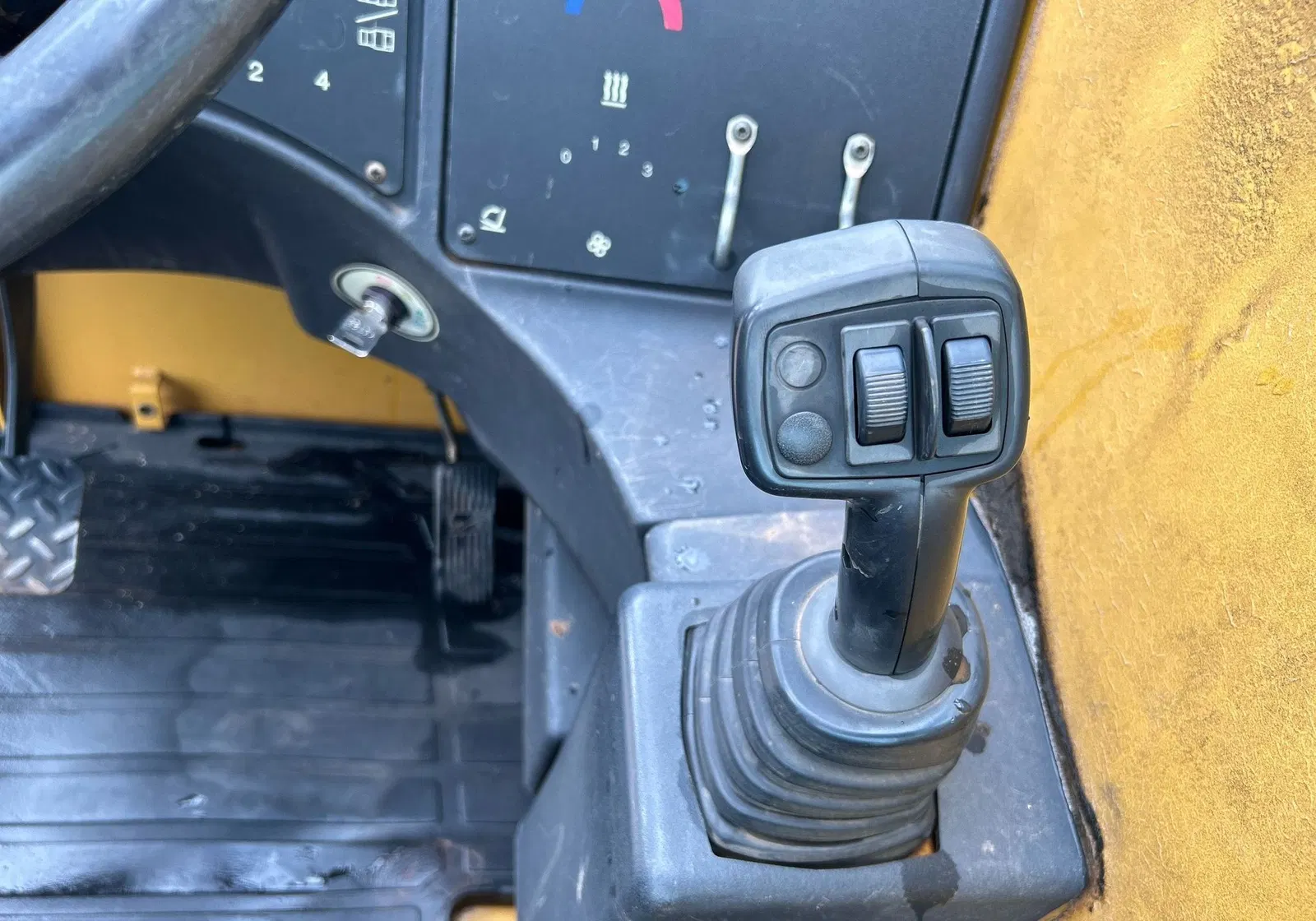 2012 Caterpillar TL943