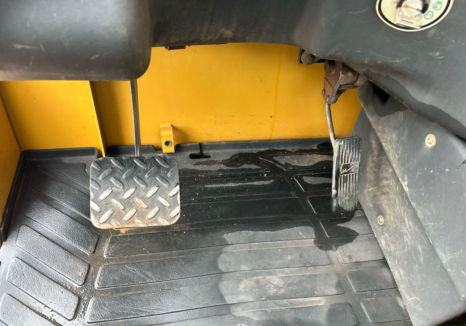 2012 Caterpillar TL943