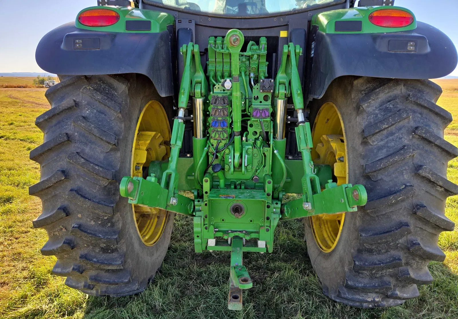 2021 John Deere 6175R
