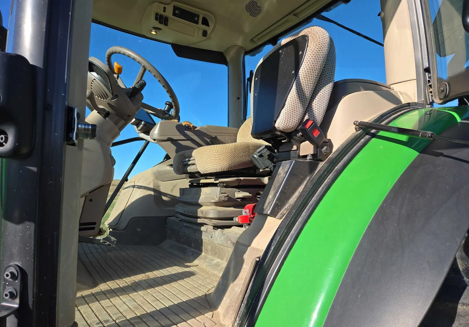 2021 John Deere 6175R