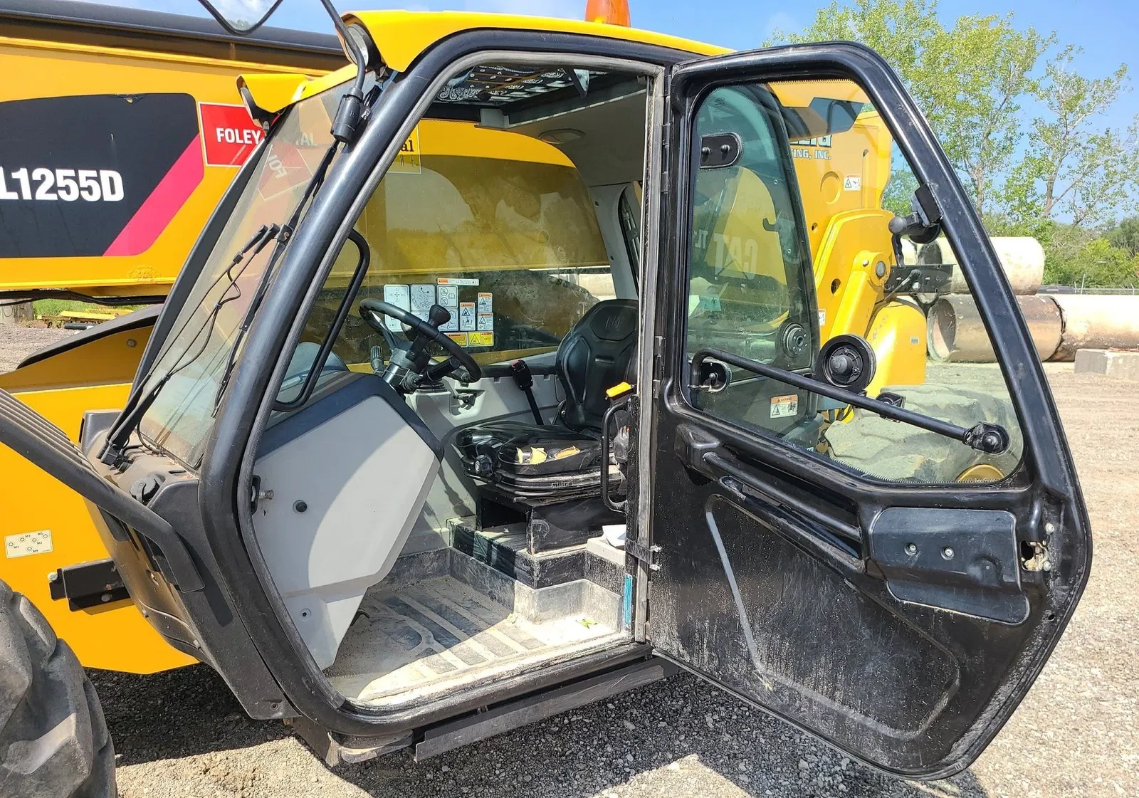 2017 Caterpillar TL1255D