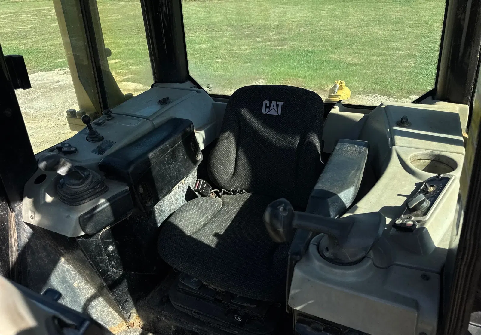 2017 Caterpillar D6N