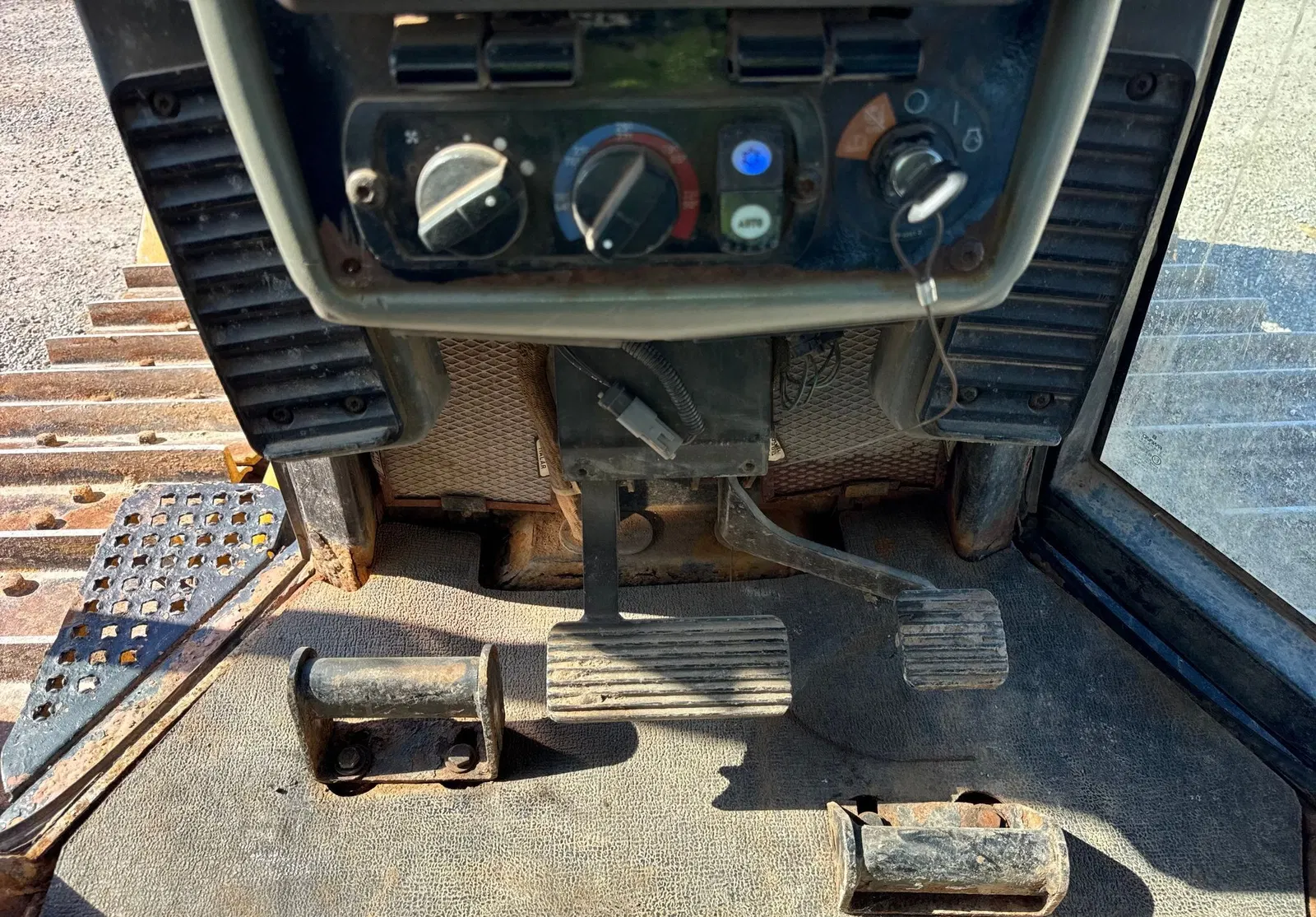 2017 Caterpillar D6N