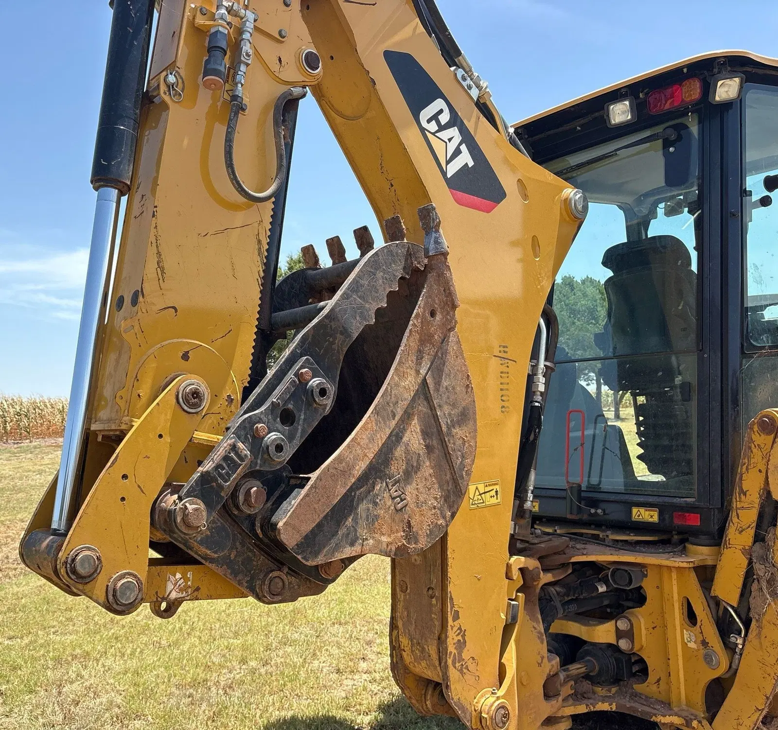 2016 Caterpillar 420F2