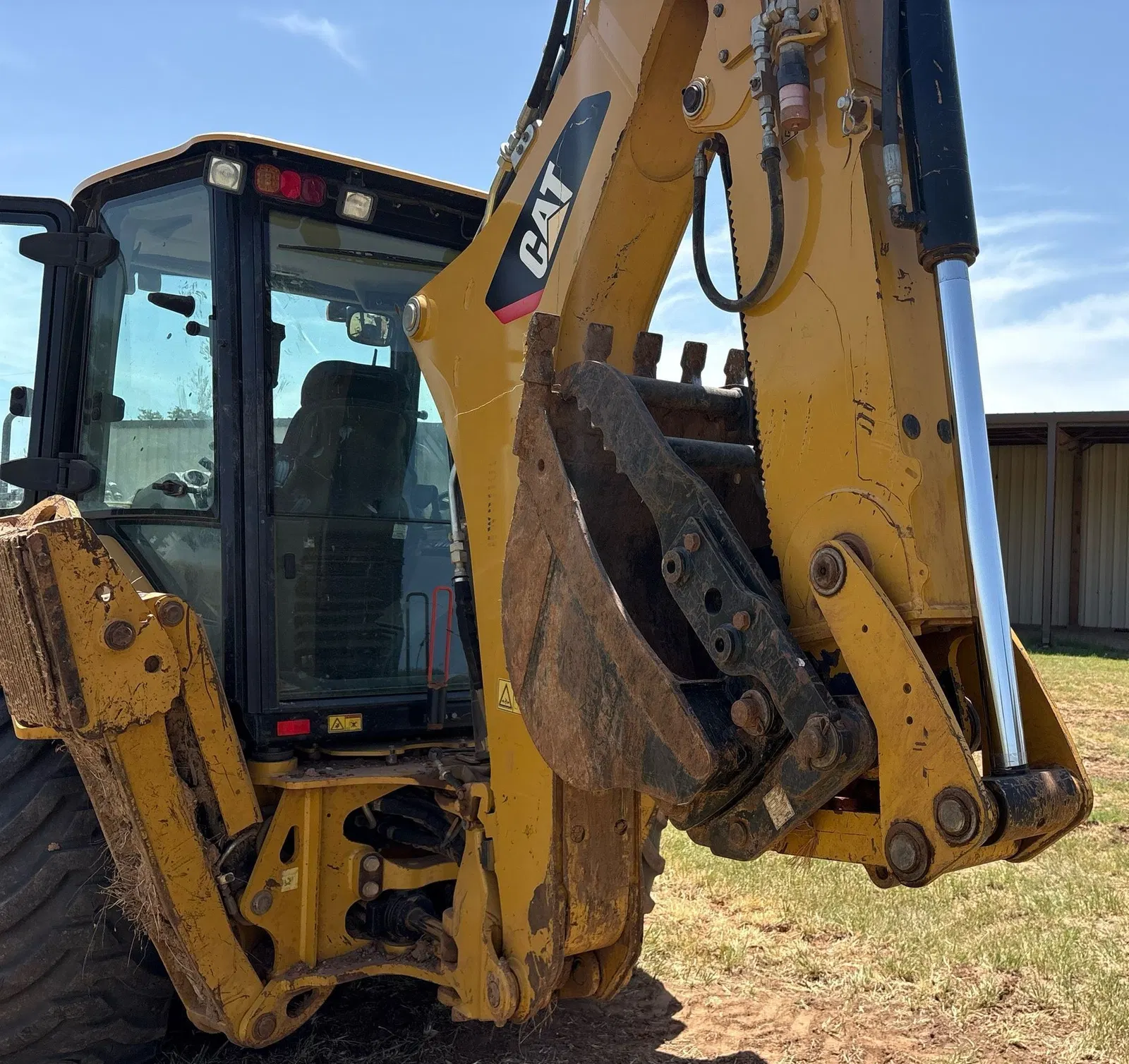 2016 Caterpillar 420F2