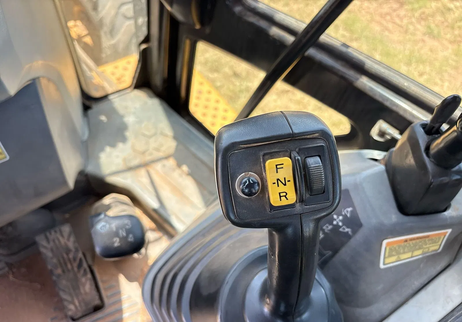 2016 Caterpillar 420F2
