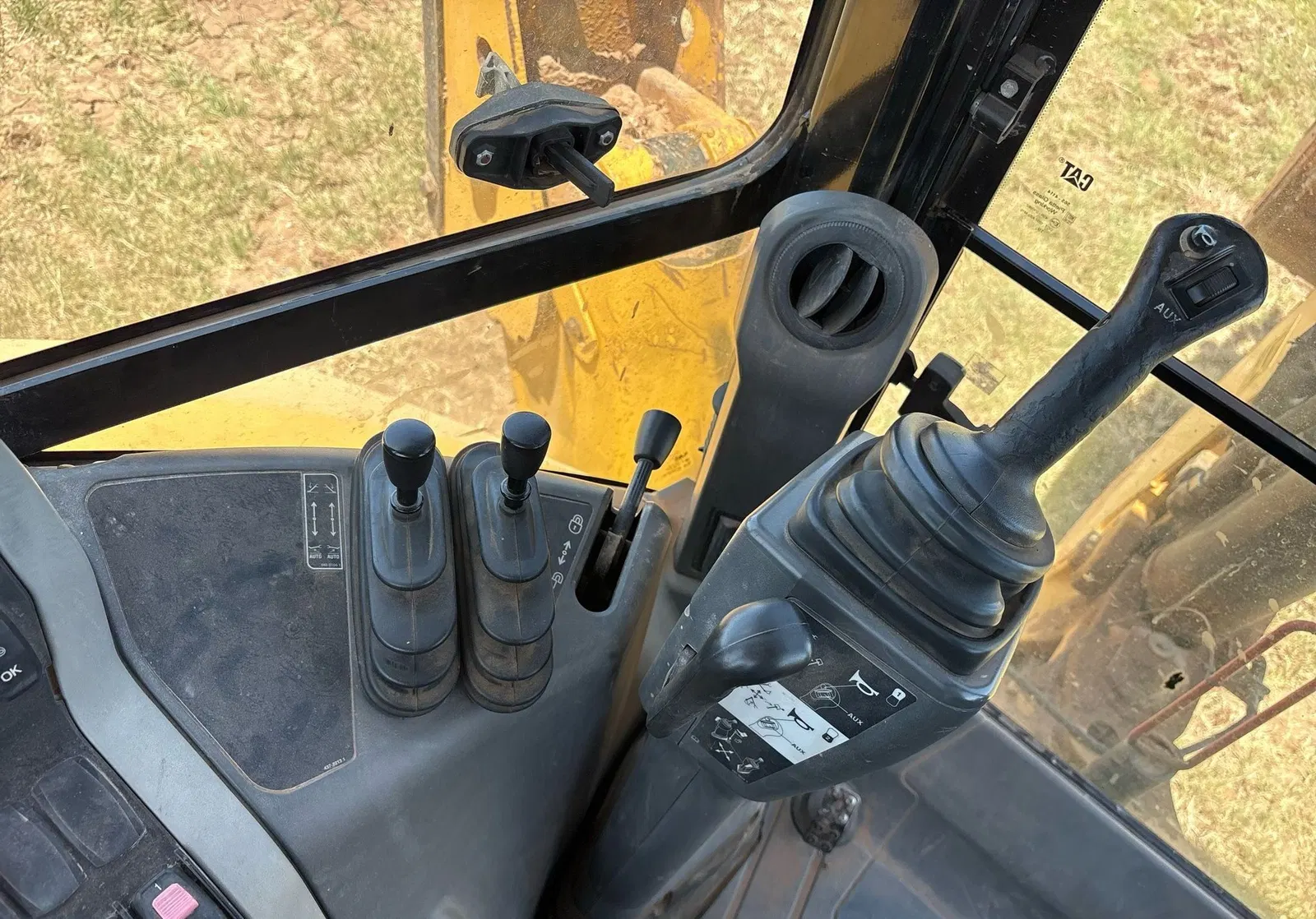 2016 Caterpillar 420F2