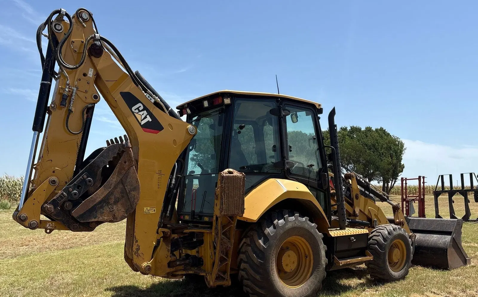 2016 Caterpillar 420F2