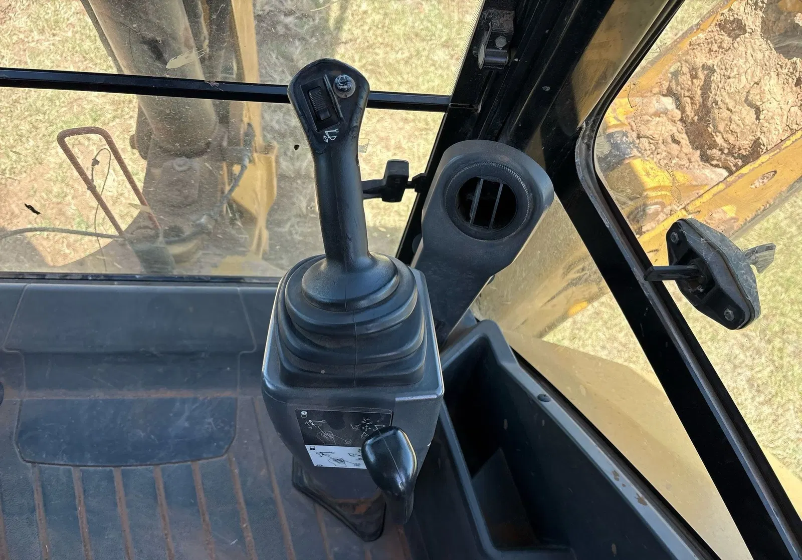 2016 Caterpillar 420F2