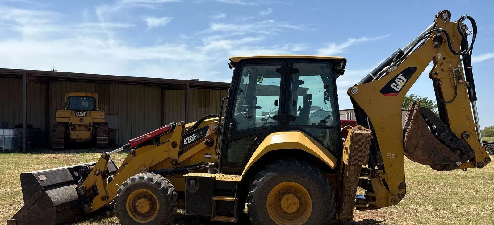 2016 Caterpillar 420F2