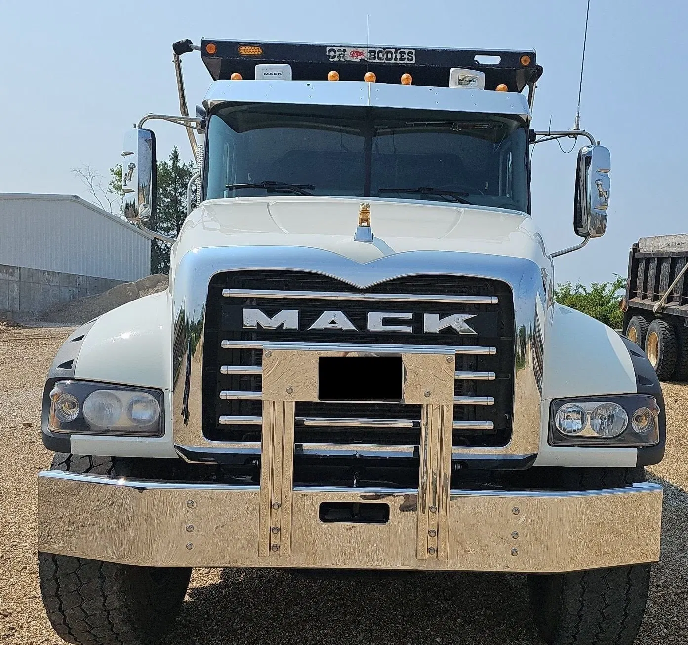 2021 Mack Granite