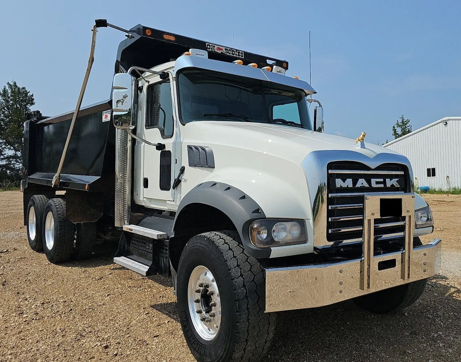 2021 Mack Granite
