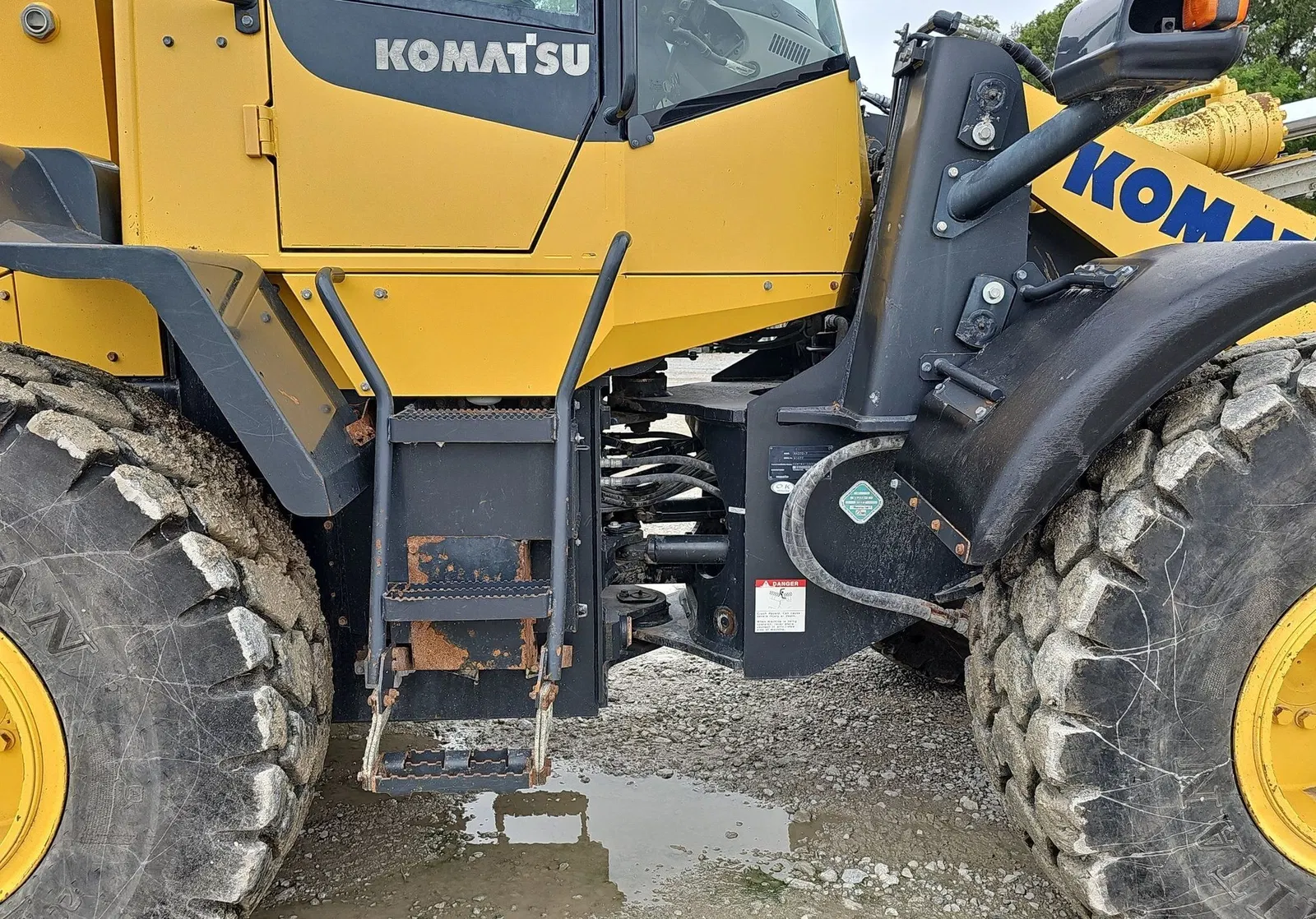 2016 Komatsu WA270-7