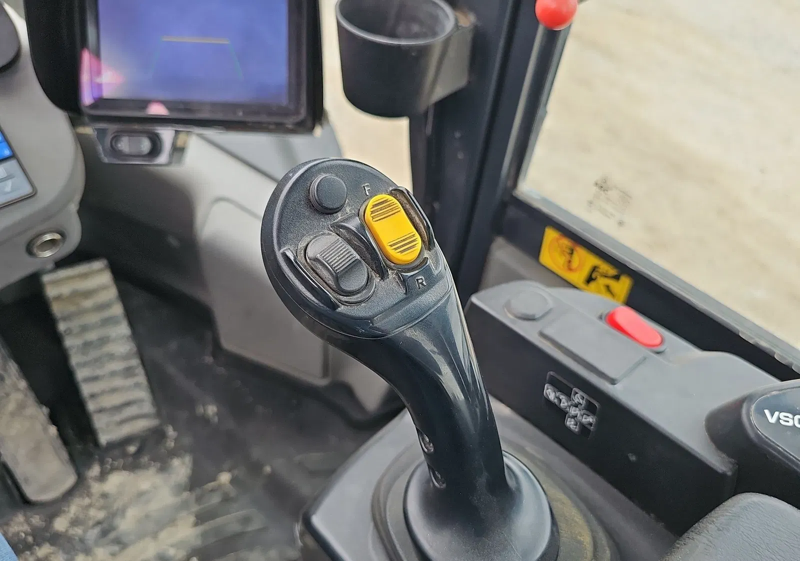2016 Komatsu WA270-7
