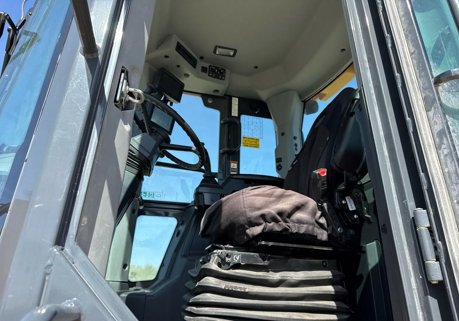 2023 John Deere 524P