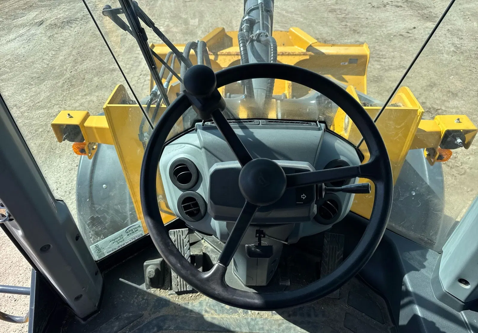 2023 John Deere 524P