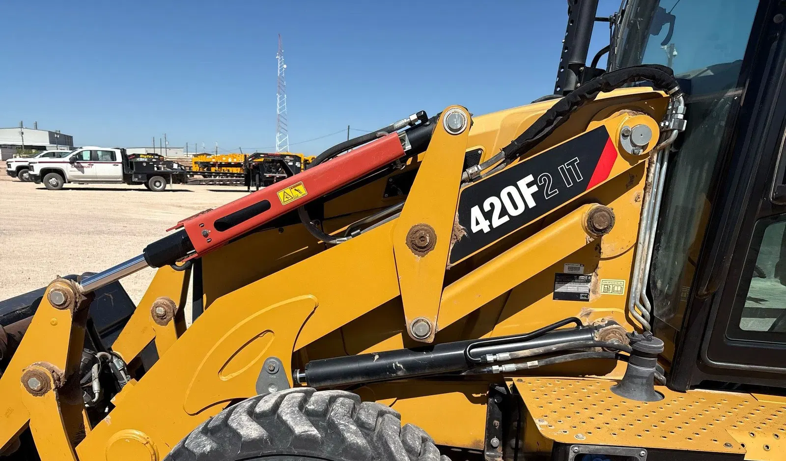 2019 Caterpillar 420F2
