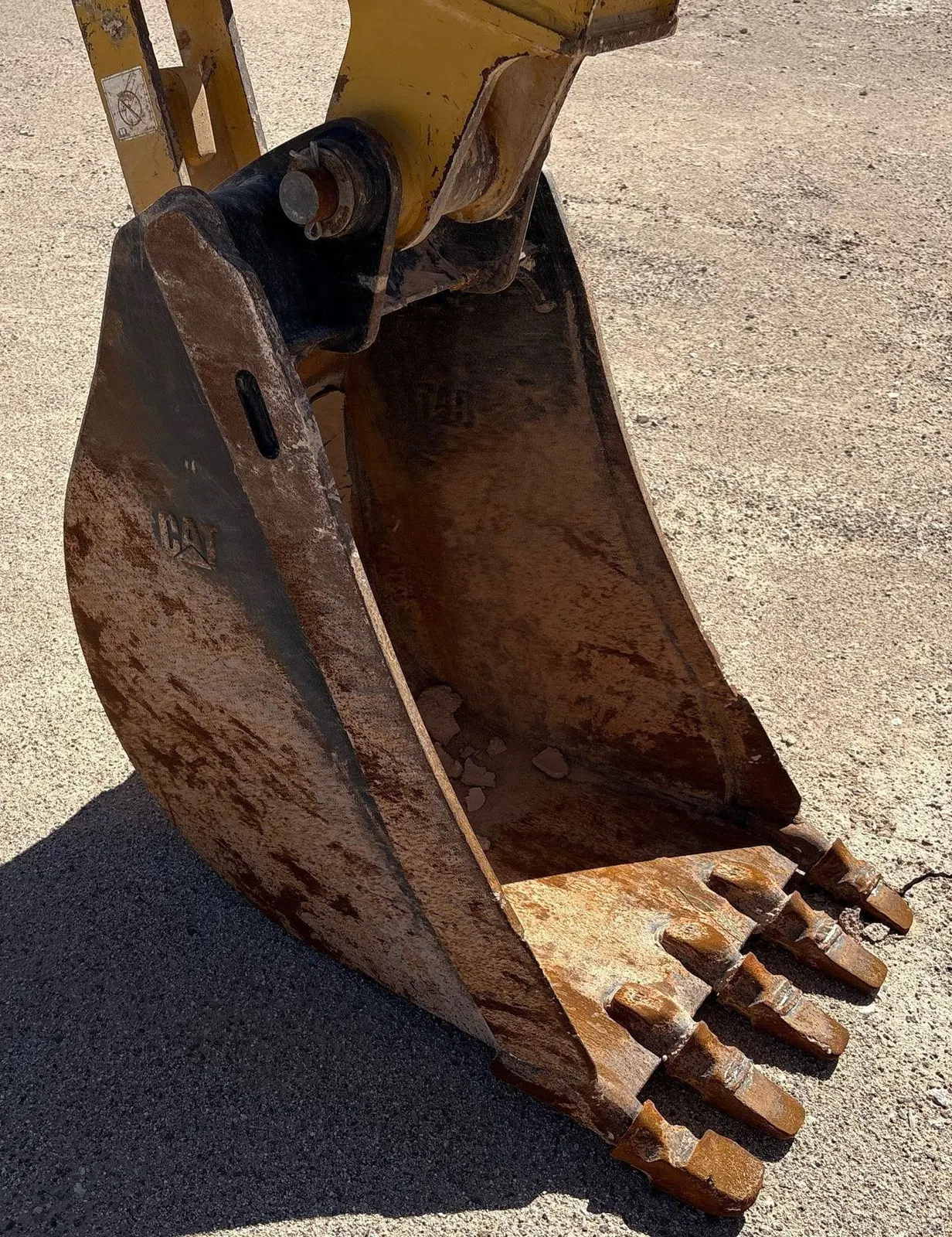 2019 Caterpillar 420F2