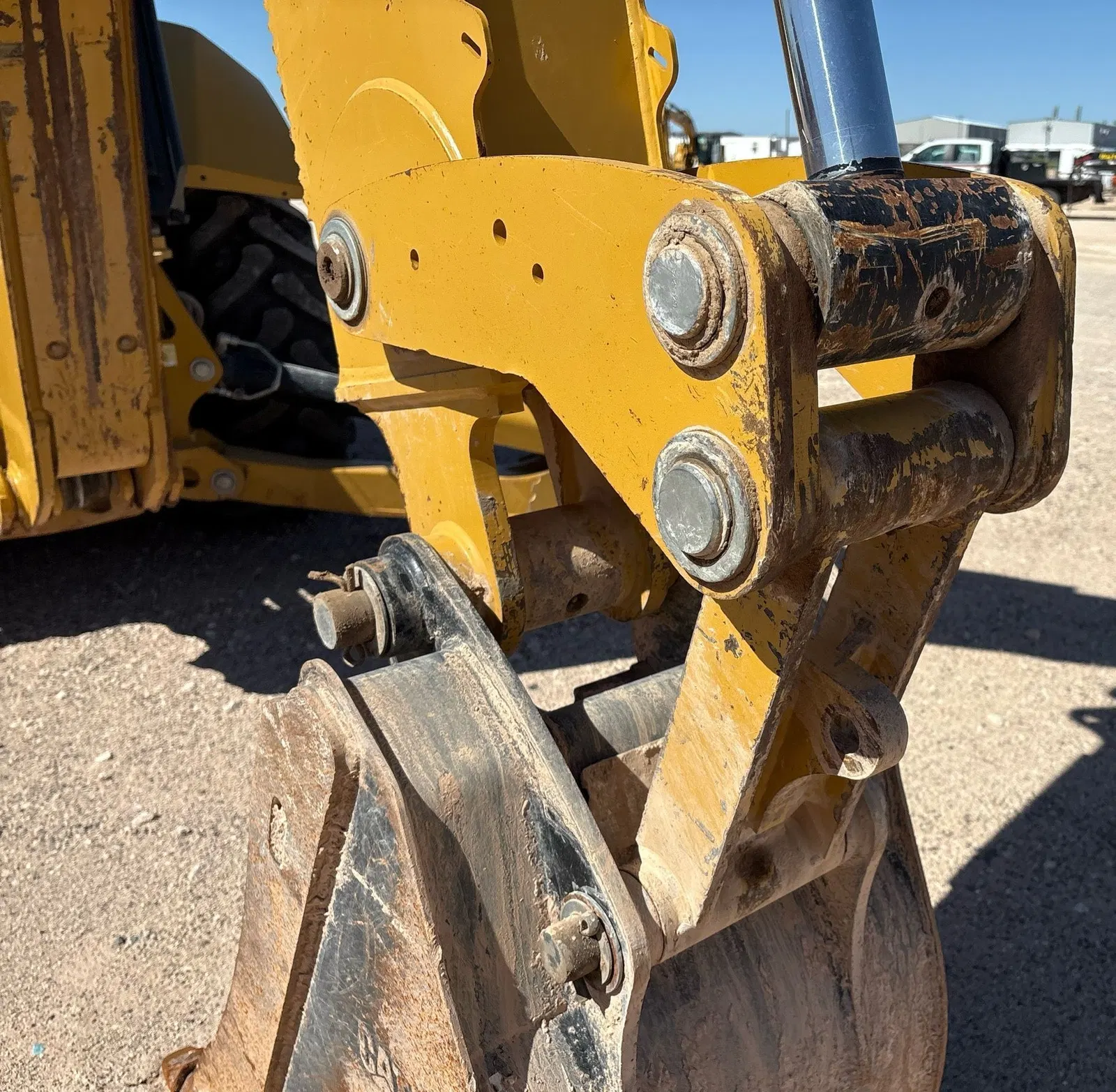 2019 Caterpillar 420F2