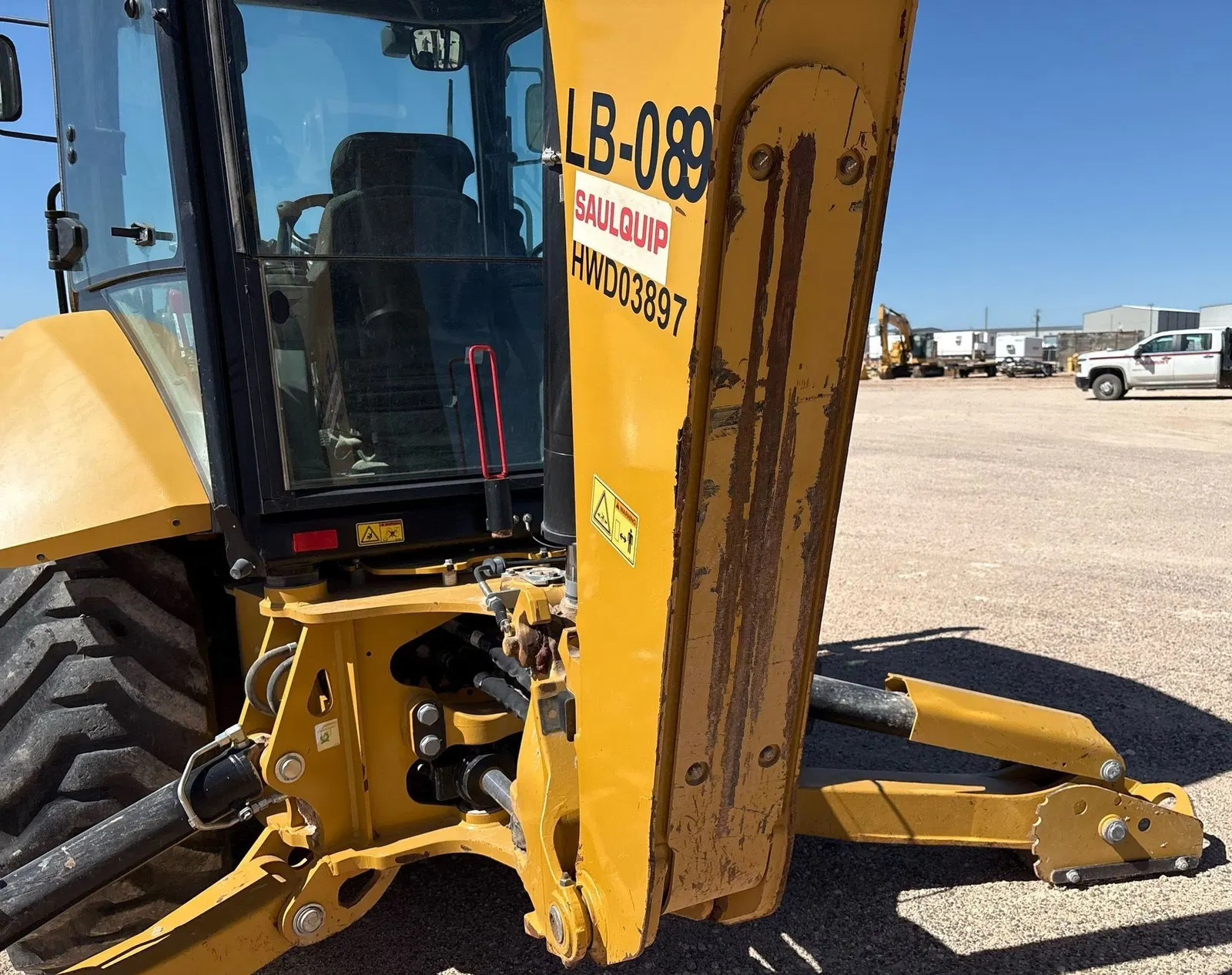 2019 Caterpillar 420F2