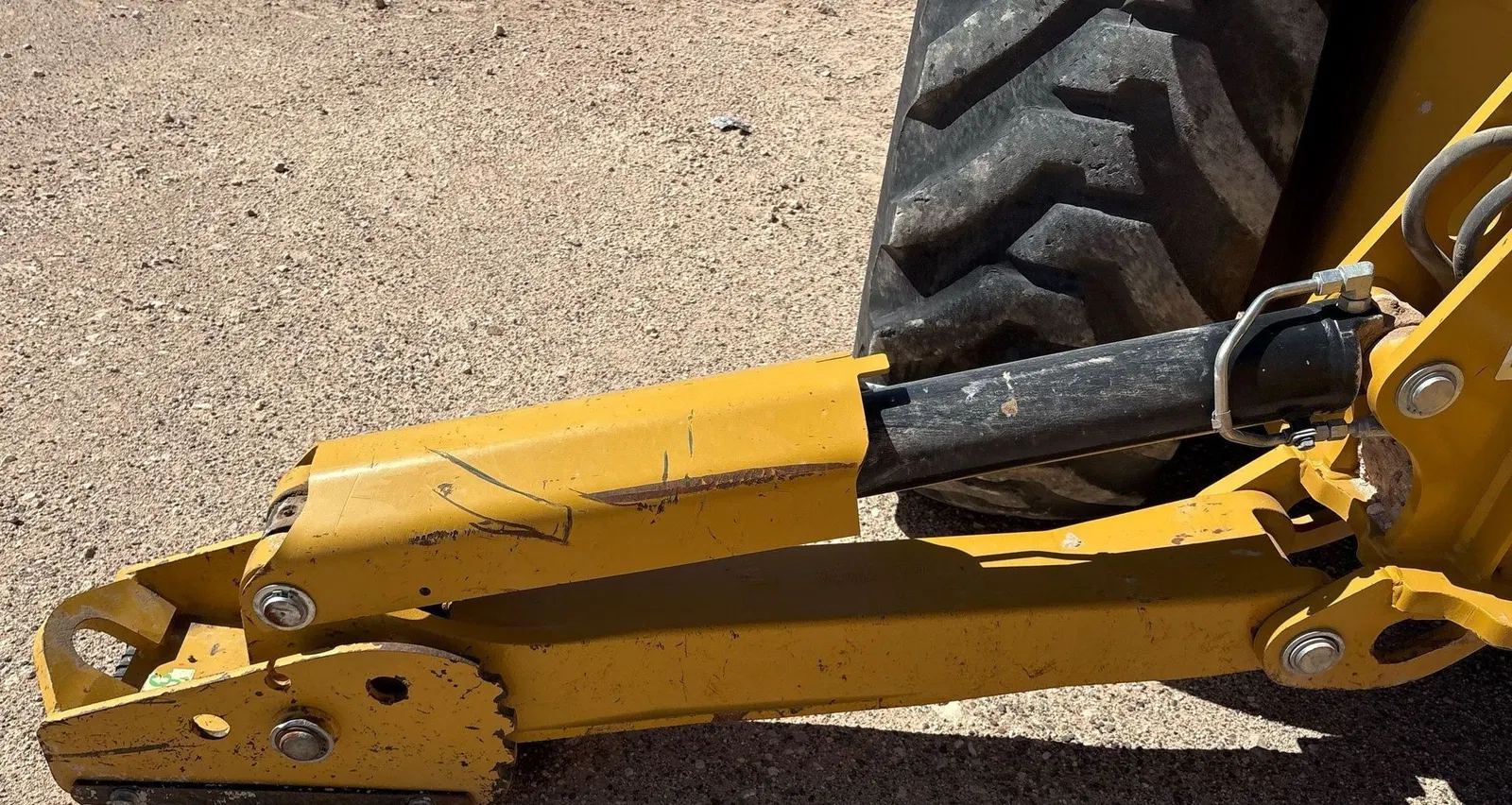 2019 Caterpillar 420F2