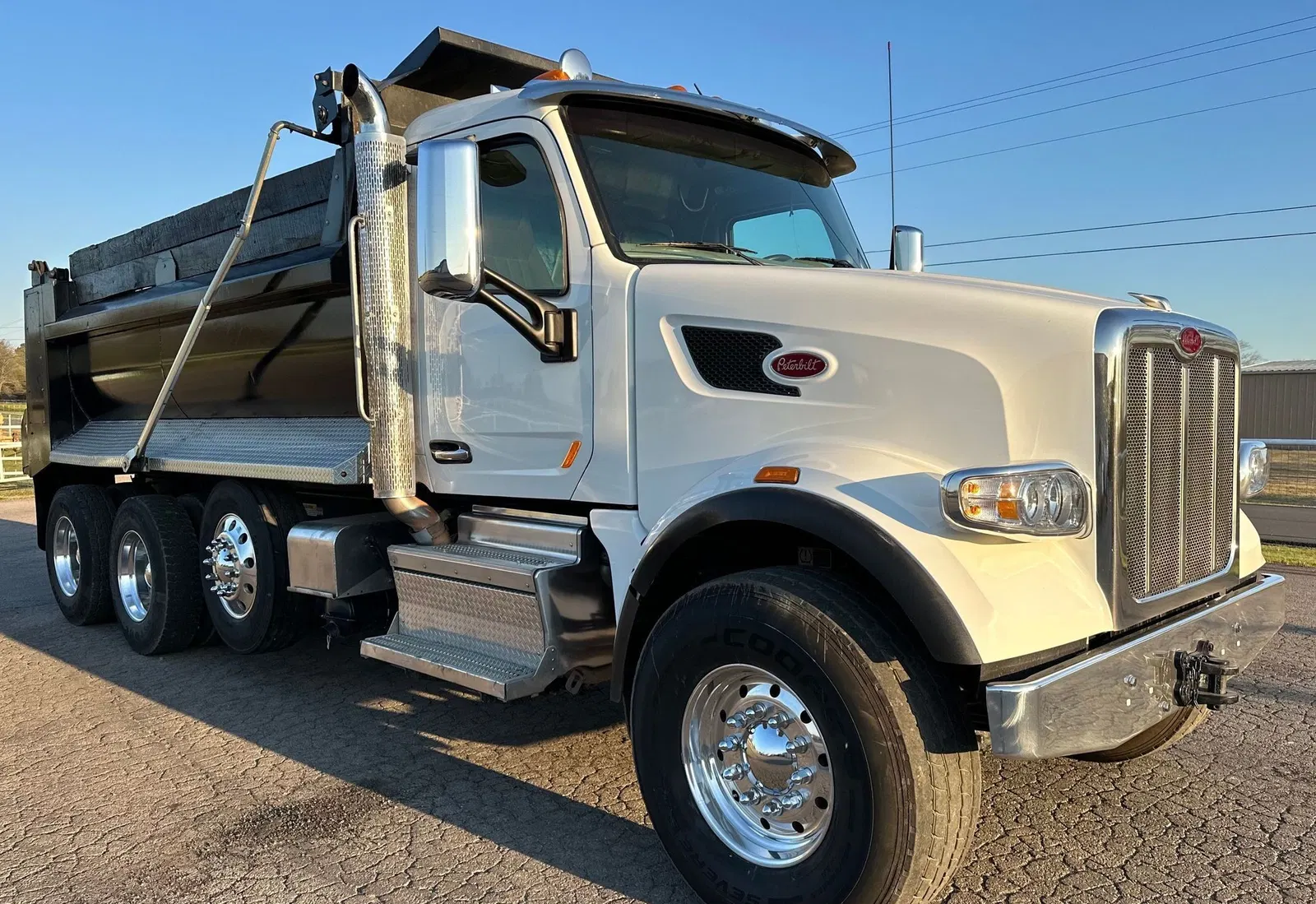 2022 Peterbilt 567