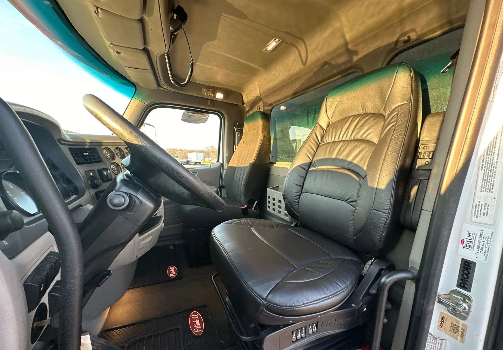 2022 Peterbilt 567