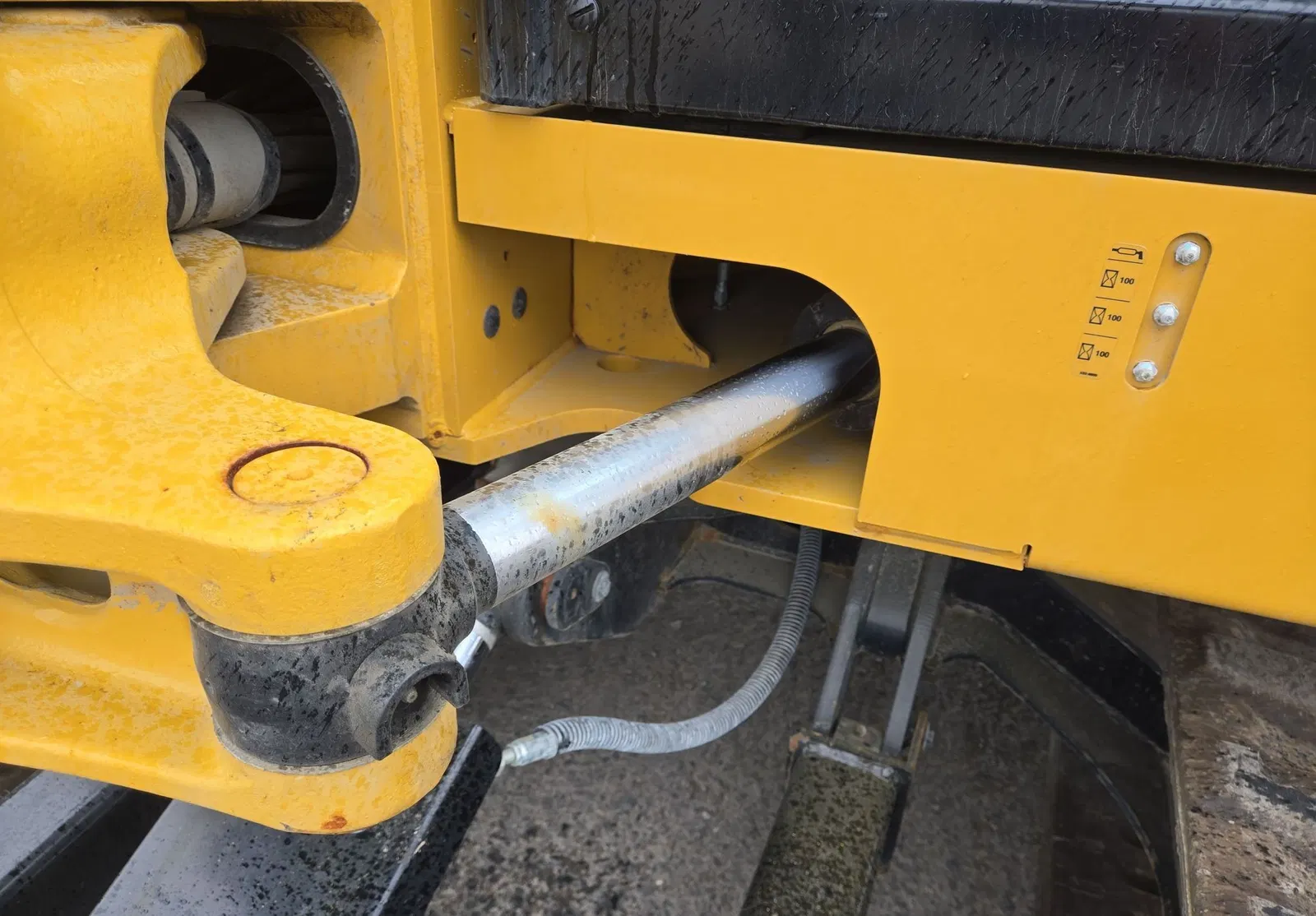 2023 Caterpillar 306