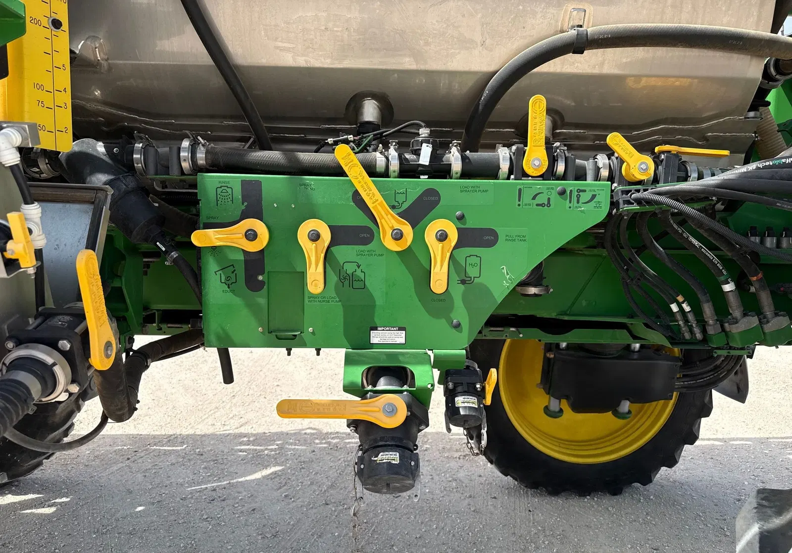 2022 John Deere 412R