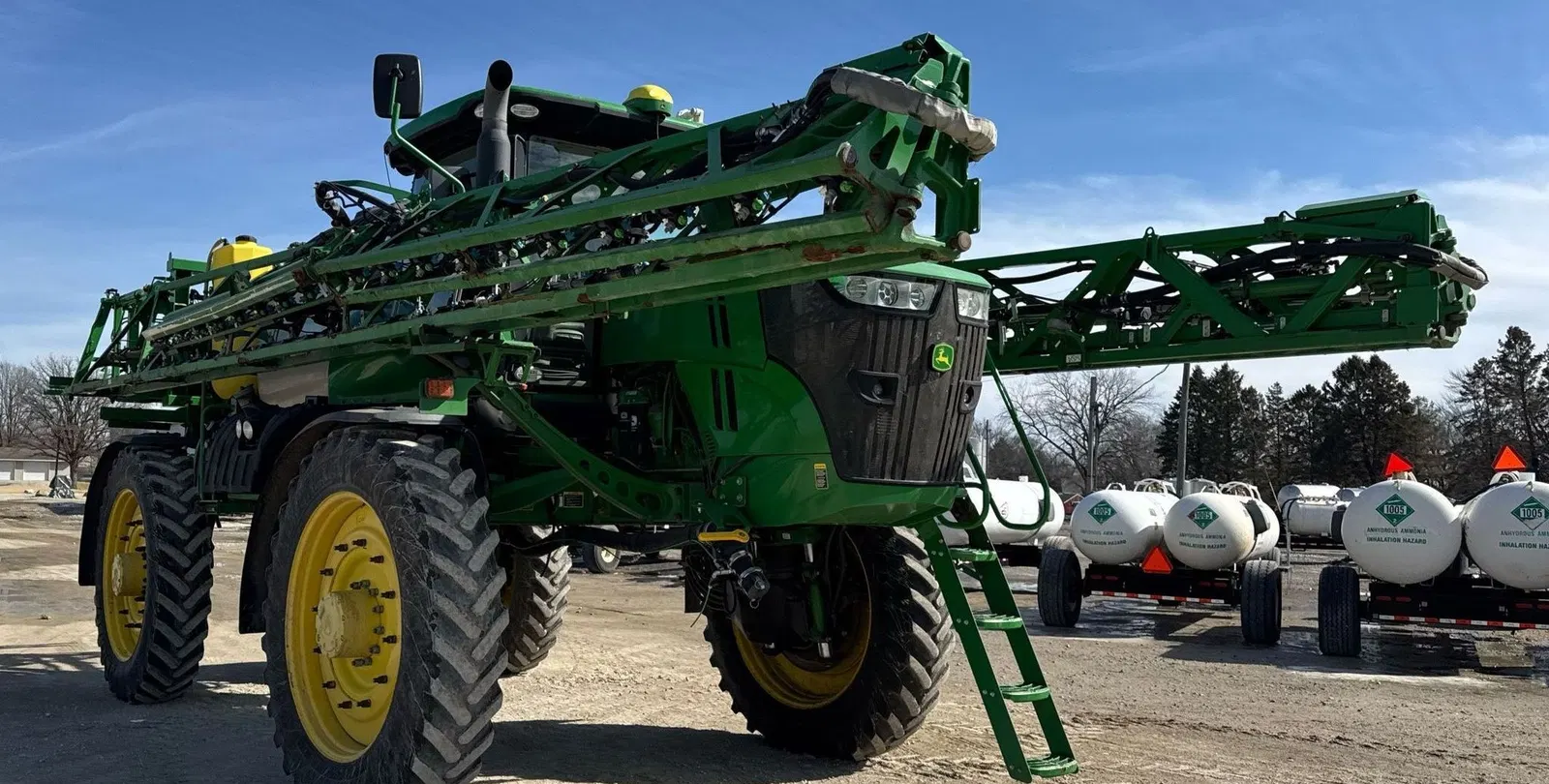 2017 John Deere R4045