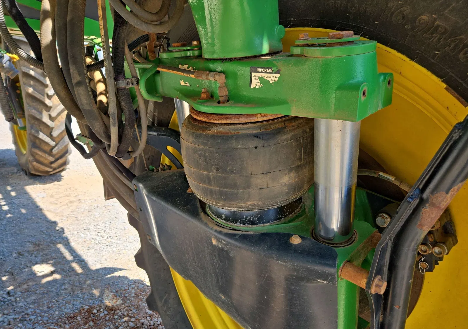 2018 John Deere R4038