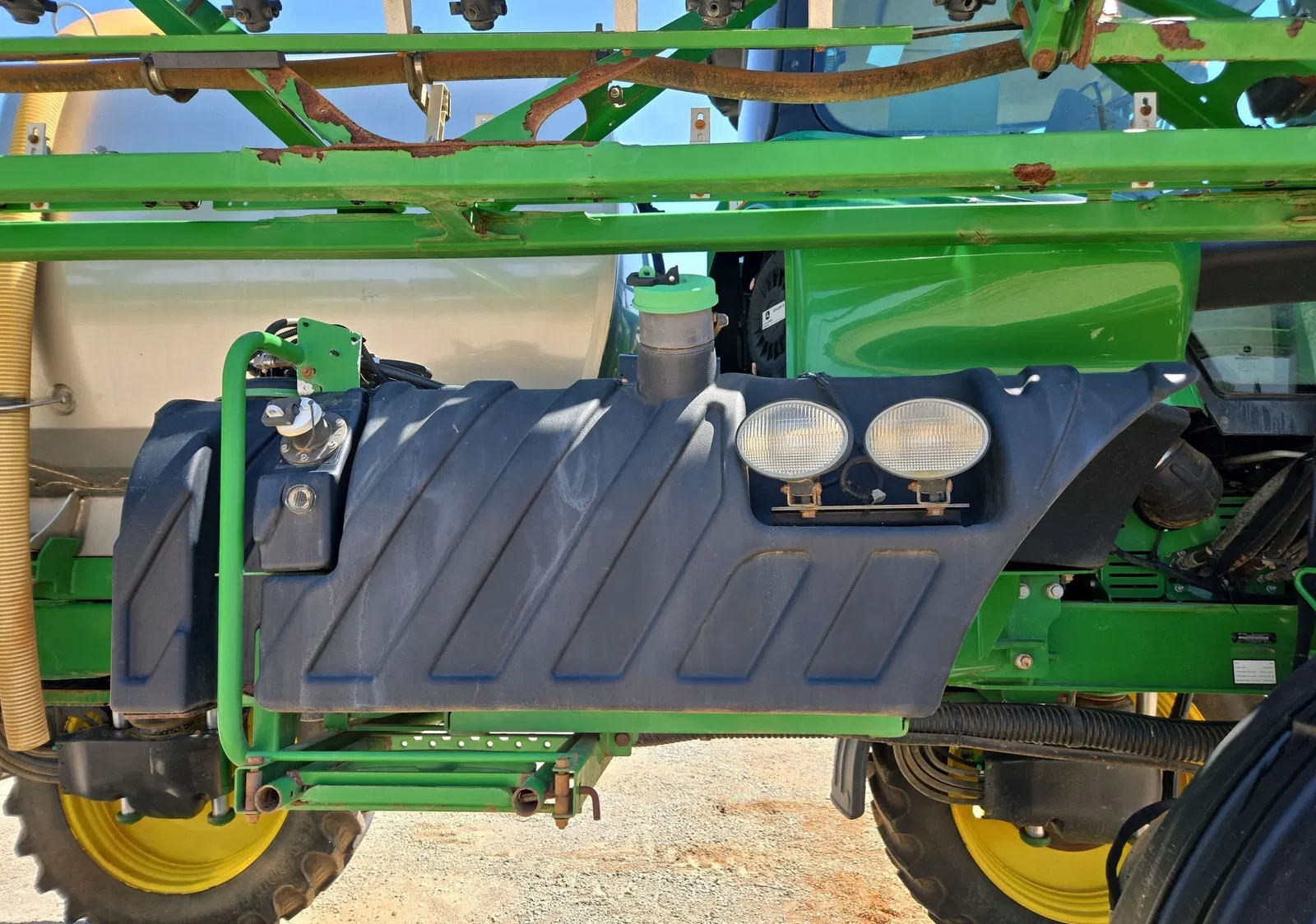 2018 John Deere R4038