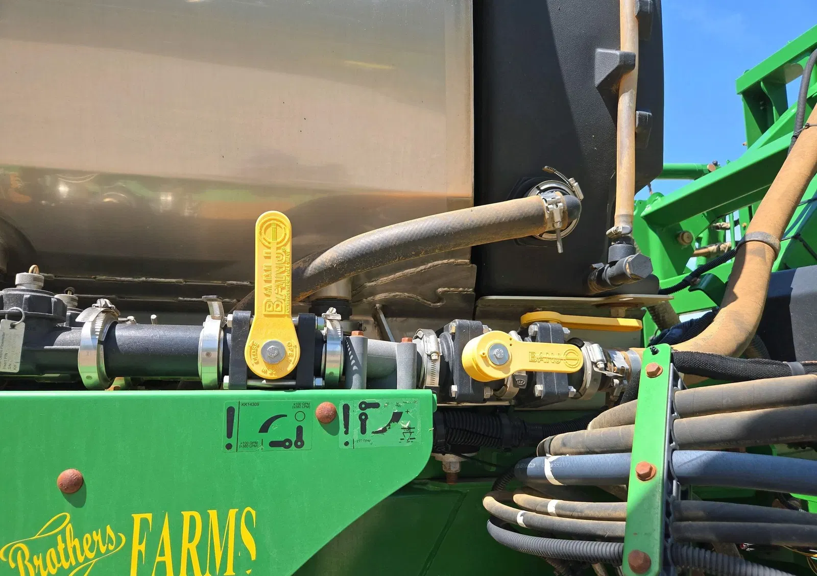 2018 John Deere R4038