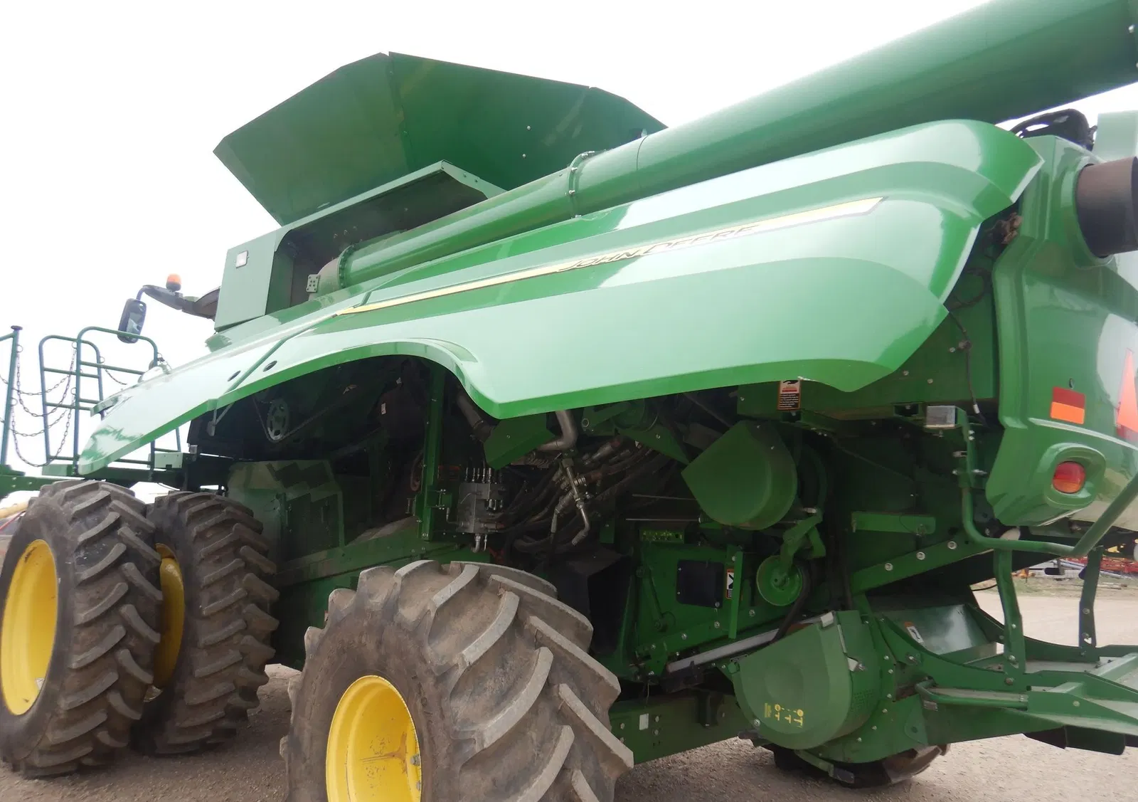 2017 John Deere S680S