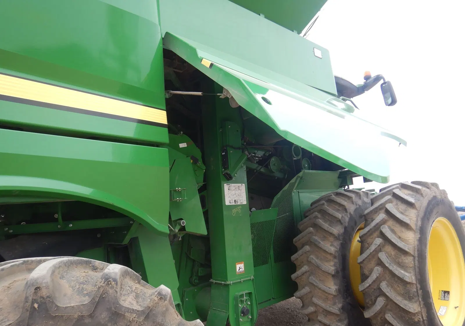 2017 John Deere S680S