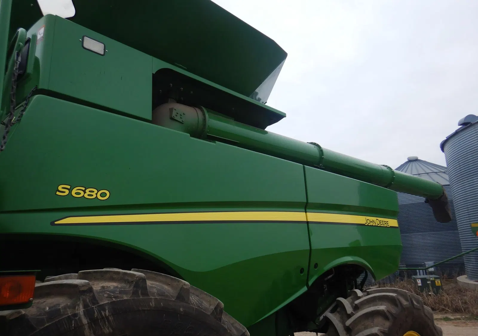 2017 John Deere S680S